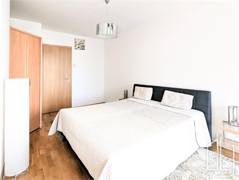 Pronájem bytu 2kk, 81 m² - 2