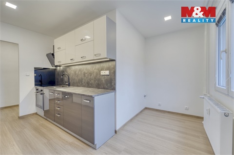 Pronájem bytu 2+1, 57 m² 8