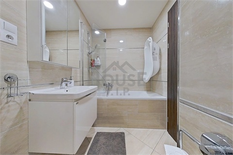 Prodej bytu 2kk, 53 m² - 12