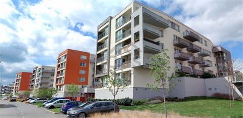 Prodej bytu 2kk, 53 m² 24