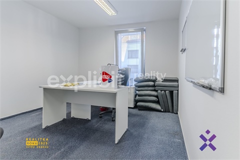 Pronájem obchodních prostor, 173 m² 2