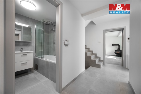 Prodej rodinného domu, 139 m² - 10