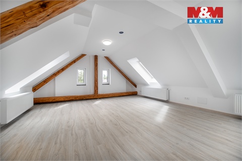 Prodej rodinného domu, 139 m² - 24