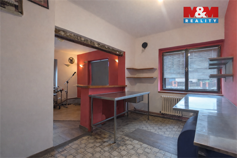 Prodej rodinného domu, 570 m² - 10