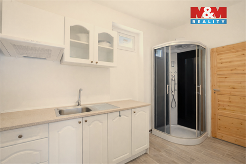 Prodej rodinného domu, 570 m² - 20