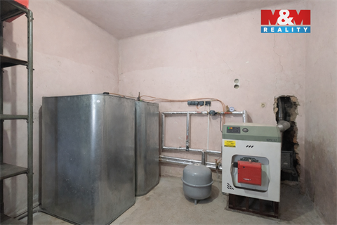 Prodej rodinného domu, 570 m² 18