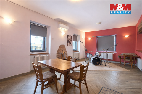 Prodej rodinného domu, 570 m² - 8