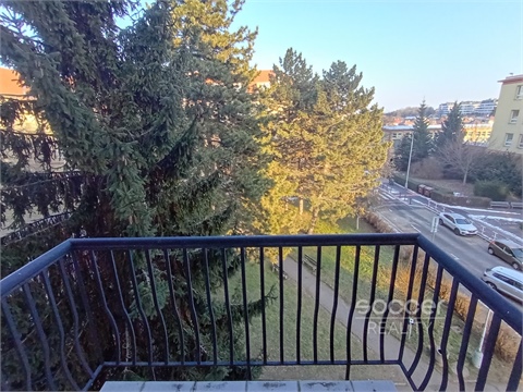 Pronájem bytu 2+1, 55 m² 12