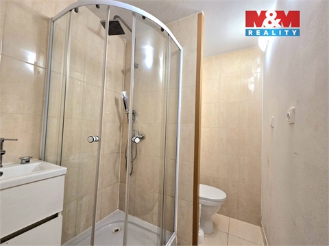 Pronájem bytu 1+1, 40 m² - 0