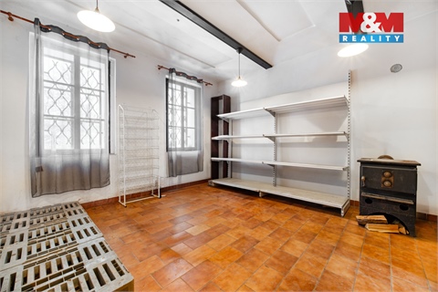 Prodej rodinného domu, 300 m² - 12