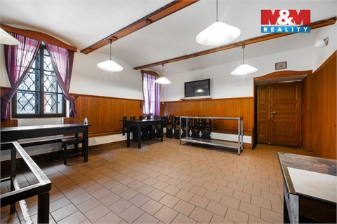 Prodej rodinného domu, 300 m² - 6