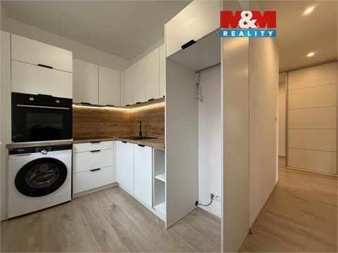 Pronájem bytu 3+1, 55 m² 0