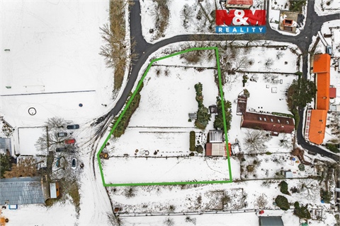 Prodej stavebního pozemku, 2 477 m² 0