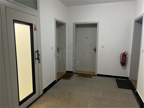 Prodej bytu 1kk, 58 m² - 14