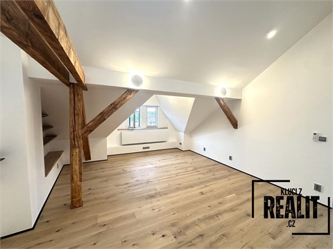 Pronájem bytu 4kk, 134 m² - 8