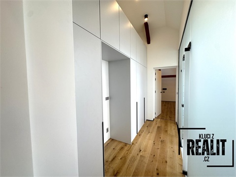 Pronájem bytu 4kk, 134 m² - 12