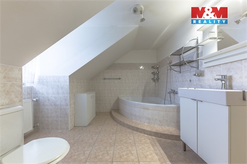 Prodej rodinného domu, 130 m² - 16