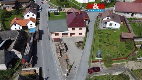 Pronájem rodinného domu, 180 m² 0