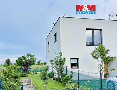 Pronájem rodinného domu, 93 m² 0