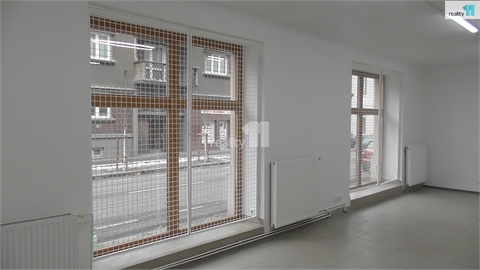 Pronájem obchodních prostor, 110 m² 2