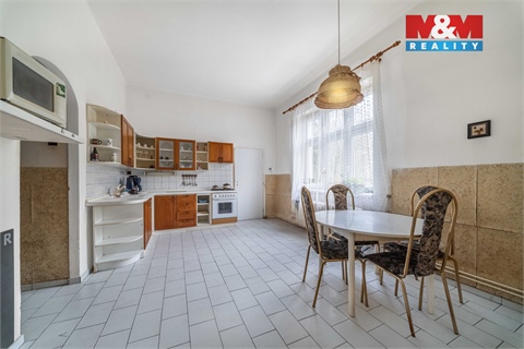 Prodej rodinného domu, 542 m² 6