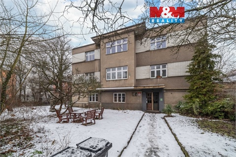 Prodej rodinného domu, 542 m² 0