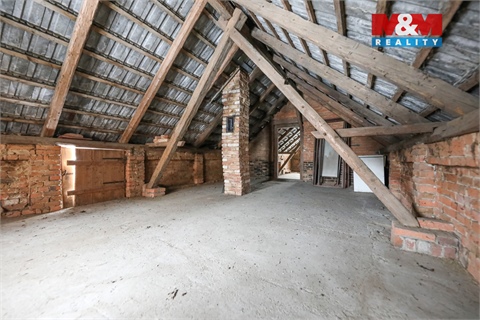 Prodej rodinného domu, 482 m² - 10