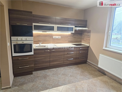 Pronájem rodinného domu, 170 m² 2