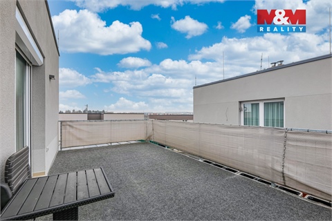 Prodej bytu 4kk, 82 m² 28