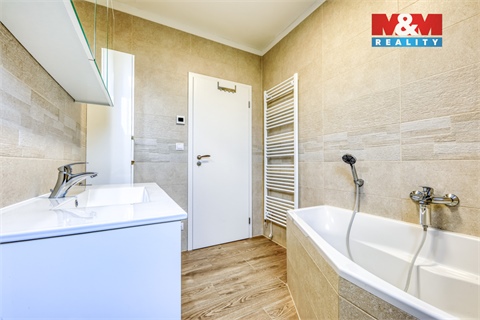 Prodej bytu 4kk, 82 m² - 12