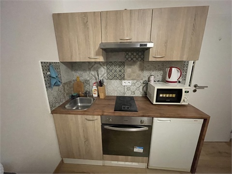 Pronájem bytu 1kk, 24 m² - 2