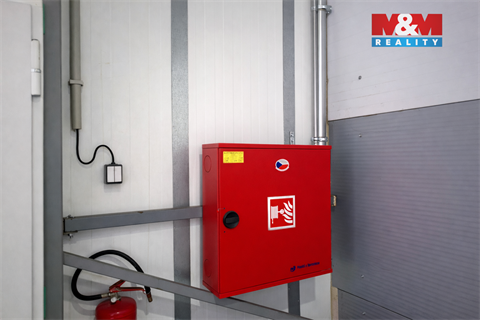 Pronájem skladu / haly, 347 m² - 2