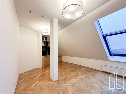 Pronájem bytu 4+1, 139 m² 4