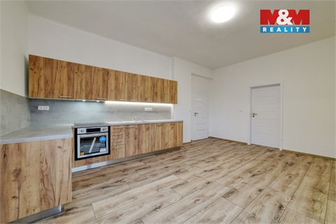 Prodej komerčního objektu, 218 m² - 0