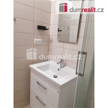 Pronájem bytu 2+1, 61 m² 26