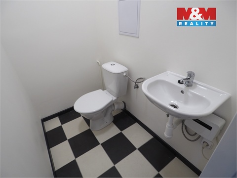 Pronájem kanceláře, 182 m² - 2