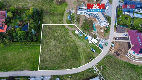 Prodej stavebního pozemku, 2 025 m² 0