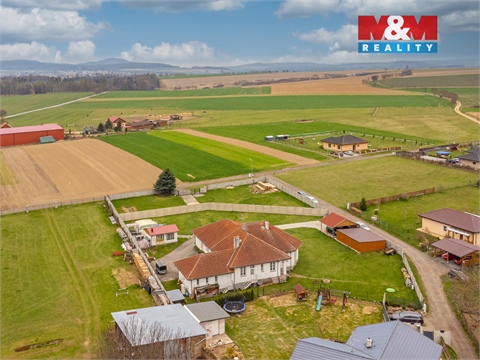 Prodej rodinného domu, 285 m² - 10