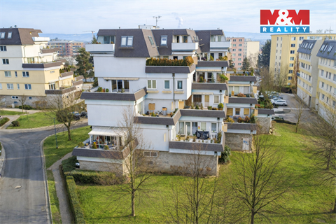 Prodej bytu 4kk, 94 m² - 0