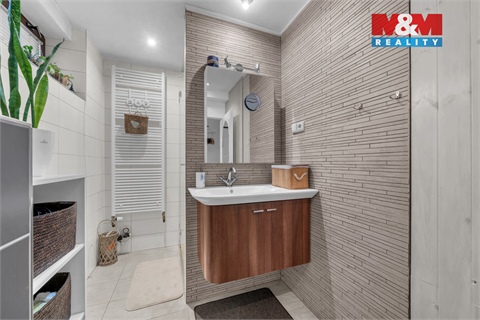 Prodej rodinného domu, 155 m² - 14