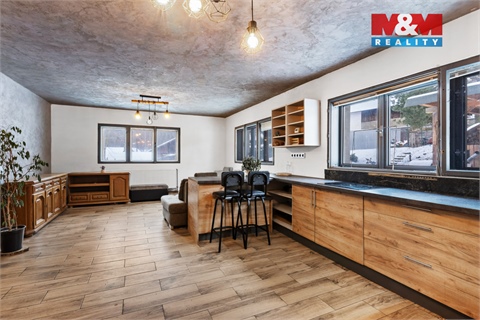 Prodej rodinného domu, 342 m² - 0