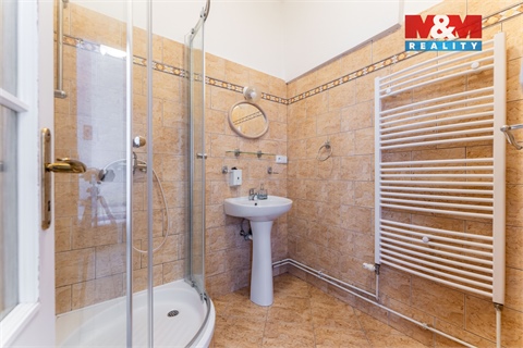 Prodej rodinného domu, 260 m² - 22