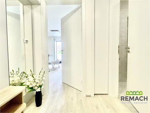 Pronájem bytu 2kk, 45 m² - 0