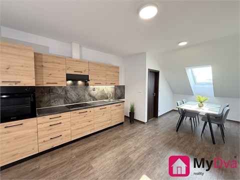 Pronájem bytu 3kk, 105 m² - 2