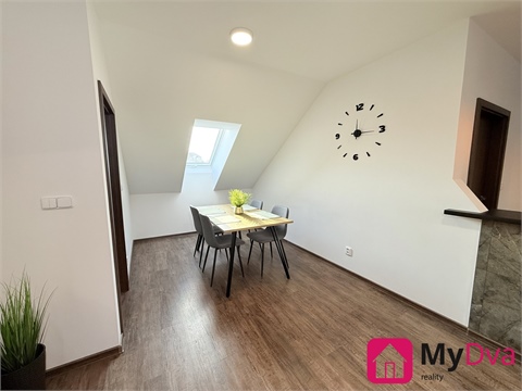 Pronájem bytu 3kk, 105 m² 6