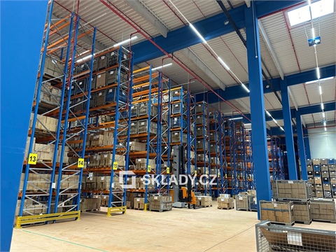 Pronájem skladu / haly, 4 000 m² 2
