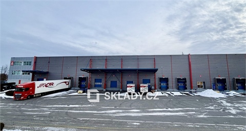 Pronájem skladu / haly, 4 000 m² - 2