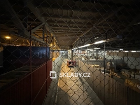 Pronájem skladu / haly, 1 000 m² - 4