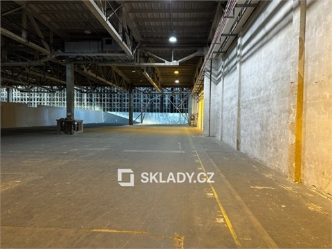 Pronájem skladu / haly, 1 000 m² - 0