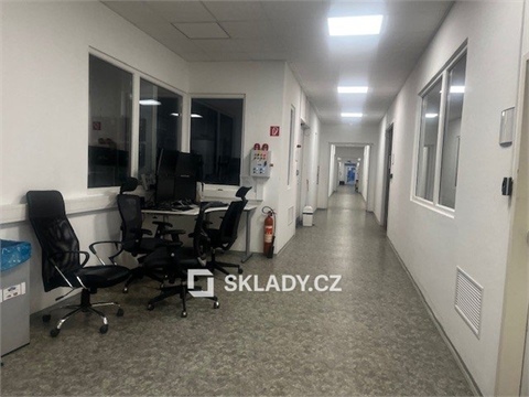 Pronájem skladu / haly, 1 100 m² - 2